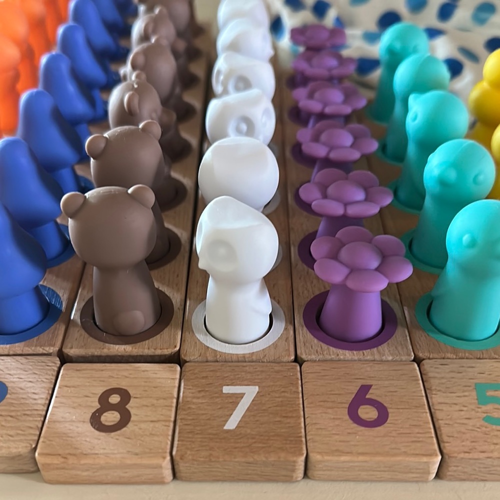 Lovevery Montessori Math Bars & Number Tiles, Nature Counters - Picture 5 of 8